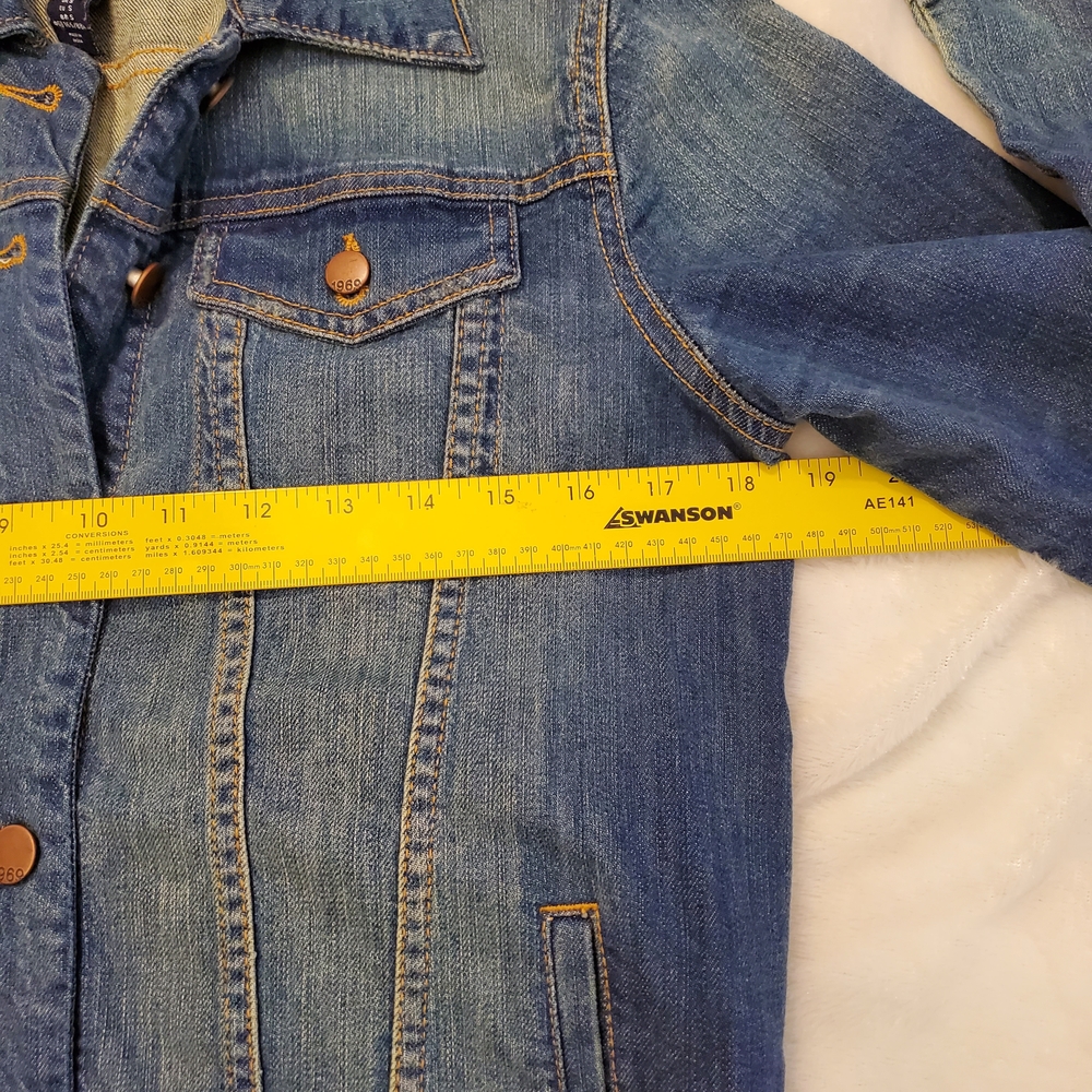 GAP Blue Jean Jacket - Picture 5 of 6